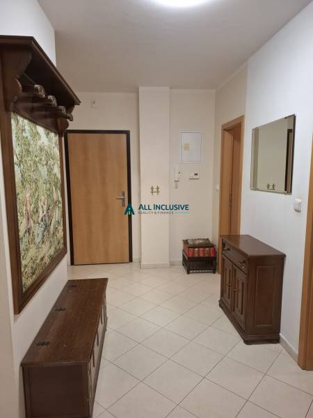 WhatsApp Image 2025-11-28 at 15.49.34 (2).jpeg