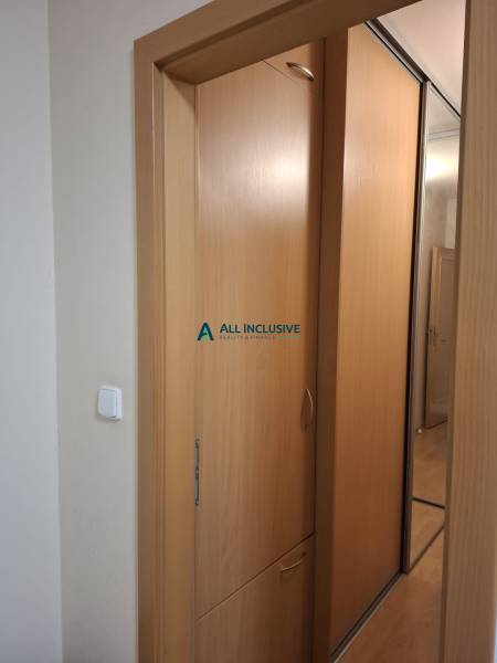 WhatsApp Image 2025-11-28 at 15.49.38.jpeg