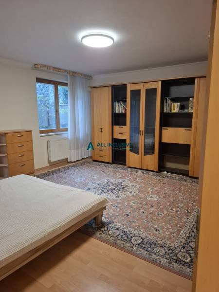 WhatsApp Image 2025-11-28 at 15.49.35.jpeg